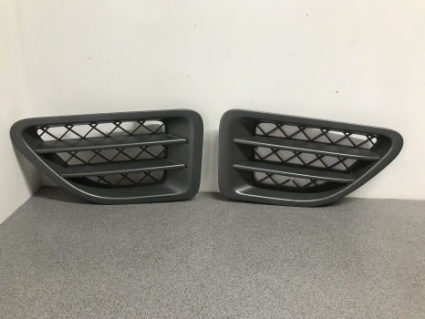 RANGE ROVER SPORT WING VENTS PRE FACELIFT REF AX07