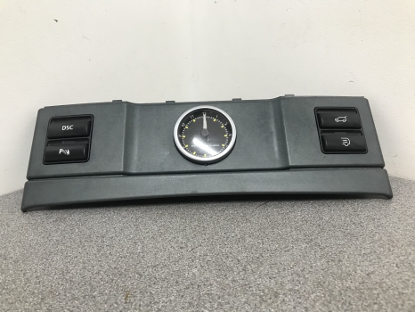 RANGE ROVER L322 CLOCK AND SWITCH PANEL REF CTC