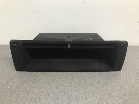 LAND ROVER DISCOVERY 3 GLOVEBOX LINER REF HG06