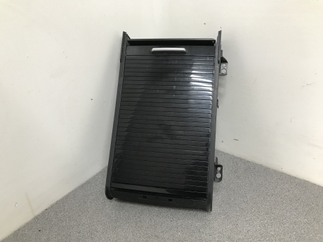 LAND ROVER DISCOVERY SPORT L550 CENTRE CONSOLE CUBBY BOX REF AF17
