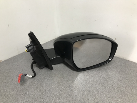 LAND ROVER DISCOVERY SPORT L550 WING MIRROR DRIVER SIDE NON POWERFOLD REF AF17