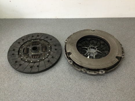 FREELANDER 2 CLUTCH PRESSURE PLATE AND FRICTION PLATE TD4 2.2 REF WU07