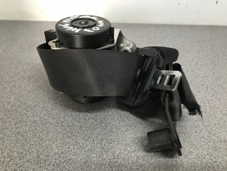 LAND ROVER DISCOVERY 3 SEAT BELT PASSENGER SIDE REAR 2 HOLE REF HG06
