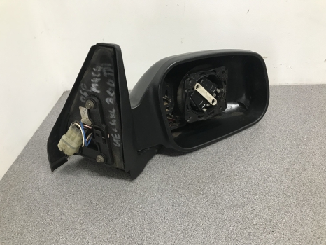 LAND ROVER DISCOVERY 300 TDI WING MIRROR DRIVER SIDE SPARES OR REPAIR REF M424 