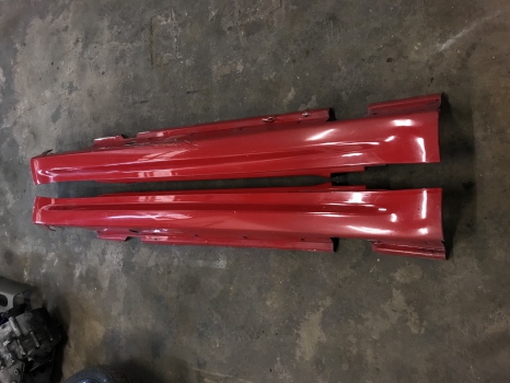 MINI HYPERSPORT SIDE SKIRTS SILL PAIR R56 COOPER S CHILLI RED REF BT10