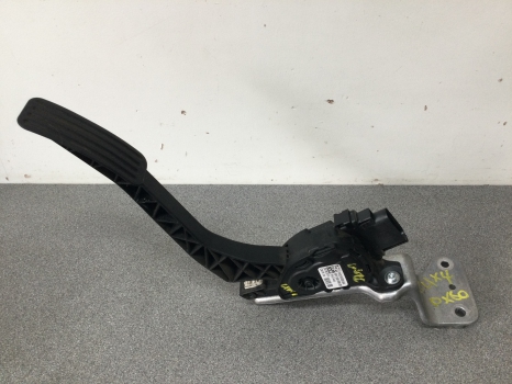 LAND ROVER DISCOVERY 4 ACCELERATOR PEDAL REF PX60