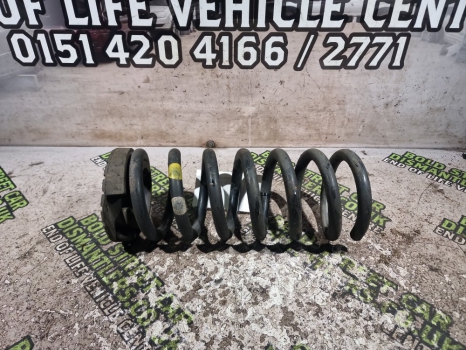 FORD Mk5 Mondeo EcoBoost 4 DOOR SALOON 2015-2018 1 COIL SPRING (REAR PASSENGER SIDE)  2015,2016,2017,2018FORD Mk5 Mondeo EcoBoost  4 DOOR SALOON 2015-2018 1 COIL SPRING (REAR PASSENGER SIDE)      Used