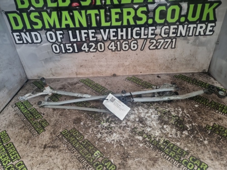 Renault Clio Expression 16v E4 4 Sohc Hatchback 3 Door 2005-2014 1149 WIPER MOTOR (FRONT) & LINKAGE  2005,2006,2007,2008,2009,2010,2011,2012,2013,2014Renault Clio Expression 16v E4 4 Sohc Hatchback 3 Door 2005-2014 1149 Wiper Motor (front) AND Linkage      Used