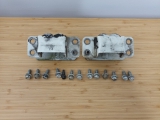 NISSAN Cabstar 35.13 SWB SHR E4 F24 Mk3 2006-2012 Door Hinge(s) (Front Passenger) 2006,2007,2008,2009,2010,2011,2012Nissan Cabstar F24 2008 Front Passenger Door Hinge & Bolt Set 80400MA000 White 80400MA000     used