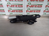 VOLVO V50 SE 4 DOHC ESTATE 5 Doors 1798 WIPER MOTOR (REAR) 2004-2010 2004,2005,2006,2007,2008,2009,2010VOLVO V50 SE 2004-2010  WIPER MOTOR (REAR)      GOOD