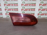 VOLKSWAGEN EOS CONVERTIBLE REAR/TAIL LIGHT ON TAILGATE (PASSENGER SIDE) 2006-2008 2006,2007,2008VOLKSWAGEN EOS CONVERTIBLE REAR/TAIL LIGHT ON TAILGATE PASSENGER SIDE 2006-08      GOOD