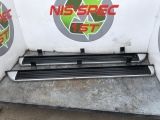 NISSAN Navara NP300 Tekna 2016-2023 SIDE STEPS (PAIR) Black 961014JB1A 961004JB1A 2802 2016,2017,2018,2019,2020,2021,2022,20232016 Nissan Navara NP300 Pair Of Side Steps 2016-2023 961014JB1A 961004JB1A 2802 SIDE STEPS     GOOD