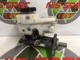 NISSAN Navara D40 FL 2010-2015 2.5  BRAKE MASTER CYLINDER 460105X00A 2803 2010,2011,2012,2013,2014,20152011 Nissan Navara D40 Brake Master Cylinder P/N 460105X00A 2010-2015 460105X00A 2803 BRAKE MASTER CYLINDER    GOOD