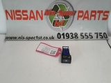 NISSAN ELGRAND 1998 SWITCH 1998Nissan Elgrand E50 Heated Rear Screen Switch 1996-2002      Used