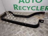 Ford Mondeo Style 1.8 Tdci 100ps 09. 09my 5dr 2007-2015 Fuel Tank Straps 2007,2008,2009,2010,2011,2012,2013,2014,2015Ford Mondeo Style 1.8 Tdci 100ps 09. 09my 5dr 2007-2015 Fuel Tank Straps      GOOD