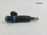 Vauxhall Astra J 2009-2014 Fuel Injector 2009,2010,2011,2012,2013,2014Vauxhall Astra J 2009-2014 Fuel Injector 55562599     Used