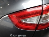 HYUNDAI IX35 1.7 CRDI MANUAL ESTATE 5 DOOR 2010-2015 REAR/TAIL LIGHT ON TAILGATE (DRIVERS SIDE) 92404 2Y500 6 Month Warr 2010,2011,2012,2013,2014,201513-15 HYUNDAI IX35 OFFSIDE DRIVERS RIGHT REAR INNER TAILGATE LIGHT 92404 2Y500 92404 2Y500     Used