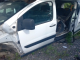 Fiat Scudo Body Style 2007-2015 Door Bare (front Passenger Side) Colour  2007,2008,2009,2010,2011,2012,2013,2014,2015FIAT SCUDO 2007-2015 DOOR BARE FRONT PASSENGER SIDE WHITE      Used