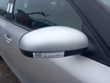 Skoda Fabia 5 Door Estate 2010-2013 1199CC DOOR MIRROR ELECTRIC (DRIVER SIDE)  2010,2011,2012,2013Skoda Fabia 2010-2013 Door Right Mirror Electric Driver Right Silver la7w      Used