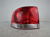 Volkswagen Touareg Tdi Se Sport 5 Sohc Estate 5 Door 2003-2010 REAR/TAIL LIGHT ON BODY (PASSENGER SIDE)  2003,2004,2005,2006,2007,2008,2009,2010Volkswagen Touareg 2003-2010 Rear/tail Light On Body (passenger Side)       GOOD