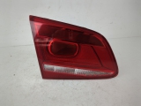 Volkswagen Passat Sport Tdi Bluemotion Technology E5 4 Dohc Saloon 4 Door 2010-2014 REAR/TAIL LIGHT ON TAILGATE (PASSENGER SIDE)  2010,2011,2012,2013,2014Volkswagen Passat 2010-2014 Rear/tail Light On Tailgate (passenger Side)       GOOD