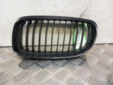 Bmw 3 Series 2004-2010 Front Bumper Grille Lh 2004,2005,2006,2007,2008,2009,2010BMW 3 SERIES E90 FRONT BUMPER KIDNEY GRILLE PASSENGER SIDE 7201967 2004-2010 7201967     USED