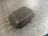 TOYOTA HILUX 2007-2012 FRONT ARMREST (LEATHER) 2007,2008,2009,2010,2011,2012TOYOTA HILUX 2007-2012 FRONT ARMREST (LEATHER)      Used