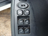 HYUNDAI I30 2007-2011 ELECTRIC WINDOW SWITCH (FRONT DRIVER SIDE)  2007,2008,2009,2010,2011HYUNDAI I30  2007-2011 ELECTRIC WINDOW SWITCH (FRONT DRIVER SIDE)      Used