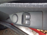 HYUNDAI GETZ HATCHBACK 5 Doors 2005-2009 ELECTRIC WINDOW SWITCH (FRONT DRIVER SIDE)  2005,2006,2007,2008,2009HYUNDAI GETZ 2005-2009 ELECTRIC WINDOW SWITCH (FRONT DRIVER SIDE)      Used