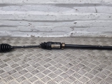 Volvo S60 Mk1 Saloon 2000-2008 2.5 DRIVESHAFT - DRIVER FRONT (AUTO/ABS) p8689217 2000,2001,2002,2003,2004,2005,2006,2007,2008Volvo S60 Mk1 Saloon 2000-2008 2.5 Driveshaft - Driver Front (auto/abs)  p8689217     Used