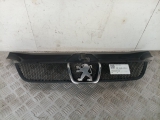 PEUGEOT 406 SW 1999-2004 BUMPER GRILLE 1999,2000,2001,2002,2003,2004PEUGEOT 406 SW 1999-2004 BUMPER GRILLE 9631250277     Used