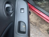 NISSAN MICRA ACENTA E5 3 DOHC HATCHBACK 5 Doors 2010-2015 ELECTRIC WINDOW SWITCH (FRONT PASSENGER SIDE)  2010,2011,2012,2013,2014,2015NISSAN MICRA 2010-2015 PASSENGER SIDE FRONT ELECTRIC WINDOW SWITCH      GOOD