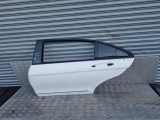 MERCEDES C CLASS 2007-2015 DOOR BARE REAR PASSENGER 2007,2008,2009,2010,2011,2012,2013,2014,2015MERCEDES C CLASS W204 DOOR LEFT SIDE REAR WHITE 07-15 SALOON      USED