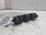 MAZDA 3 TS2 D E4 4 DOHC HATCHBACK 5 Door 2009-2012 ELECTRIC WINDOW SWITCH (FRONT DRIVER SIDE) 5AA798EA02 2009,2010,2011,2012MAZDA 3 MK2 ELECTRIC WINDOW SWITCH FRONT DRIVER SIDE 5AA798EA02 2009-2012 5AA798EA02     USED 