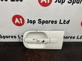 Hyundai I800 Crdi Se E6 4 Dohc Mpv 5 Door 2014-2019 Door Handle Exterior (front Passenger Side) White  2014,2015,2016,2017,2018,20192008-2019 HYUNDAI I800 NSF NS PASSENGER SIDE WHITE OUTER DOOR JANDLE       GOOD