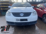 Volkswagen Fox Hatchback 3 Doors 2006-2012 Bumper (front) Lb9a Candy White  2006,2007,2008,2009,2010,2011,2012Volkswagen Fox 2010-2011 Complete Front Bumper LB9A Candy White      Used