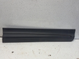 * FIAT 500X 2014-2020 OFFSIDE DRIVER RIGHT FRONT DOOR MOULDING 2014,2015,2016,2017,2018,2019,2020* FIAT 500X 2014-2020 OFFSIDE DRIVER RIGHT FRONT DOOR MOULDING 735572233 735572233     USED - PART GRADING A