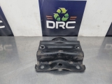 PORSCHE CAYENNE V6 D 92A 2010-2018 CARDAN SHAFT BRACKET MOUNT 2010,2011,2012,2013,2014,2015,2016,2017,2018PORSCHE CAYENNE V6 D 92A 2010-2018 CARDAN SHAFT BRACKET MOUNT 7L8803799A 7L8803799A     USED