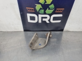 PORSCHE CAYENNE V6 D 92A 2010-2018 EXHAUST BRACKET 2010,2011,2012,2013,2014,2015,2016,2017,2018PORSCHE CAYENNE V6 D 92A 2010-2018 DPF EXHAUST PIPE BRACKET 7P6253047 7P6253047     USED