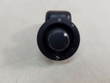 DODGE CALIBER SE D 2006(56) CHYSLER 300C ,DODGE CALIBER 06-10 WING MIRROR ADJUSTER SWITCH BUTTON P56040536AF 2006(56)CHYSLER 300C ,DODGE CALIBER 06-10 WING MIRROR ADJUSTER SWITCH BUTTON P56040536AF P56040536AF     Used