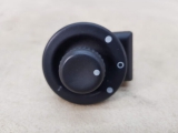 RENAULT MEGANE VVT 111 AUTO DYNAMIQUE A 2008 RENAULT MEGANE MK2 02-08 WING MIRROR ADJUSTER ELECTRIC TOGGLE SWITCH CONTROL 2008RENAULT MEGANE MK2 02-08 WING MIRROR ADJUSTER ELECTRIC TOGGLE SWITCH CONTROL F151-5897     Used